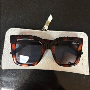 Quay Studded Icy 126